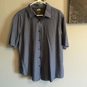 Pacific Outfitters short sleeve blue button down.